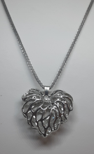 Load image into Gallery viewer, Hollow Leaves Flower Heart Necklace