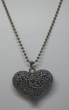 Load image into Gallery viewer, Hollow out Heart Necklace Flower Necklace