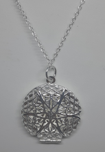 Load image into Gallery viewer, 925 Sterling Silver Round Photo Frame Pendant Necklace