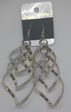 Load image into Gallery viewer, Elegant Classic Gold/Silver Spiral Pendant Drop Earrings